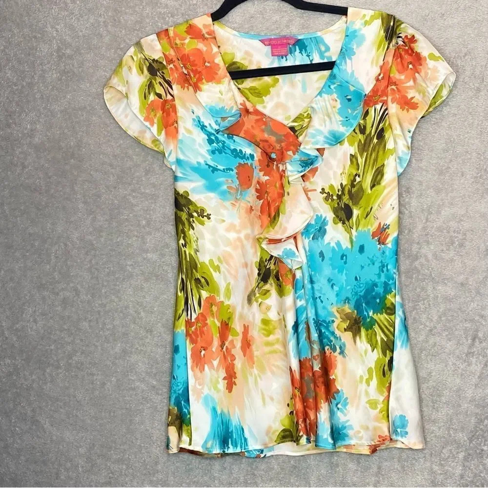 SUNNY Leigh M Medium Top Shirt Cream Floral Cap Sleeve V Neck Ruffled P16